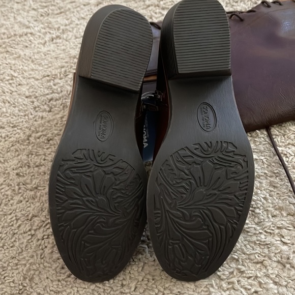 Brown size 9.5 Med lace up boots - Picture 4 of 9